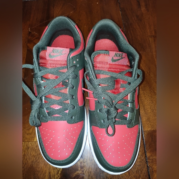 Dunk low retro size men's 9 - Picture 2 of 3